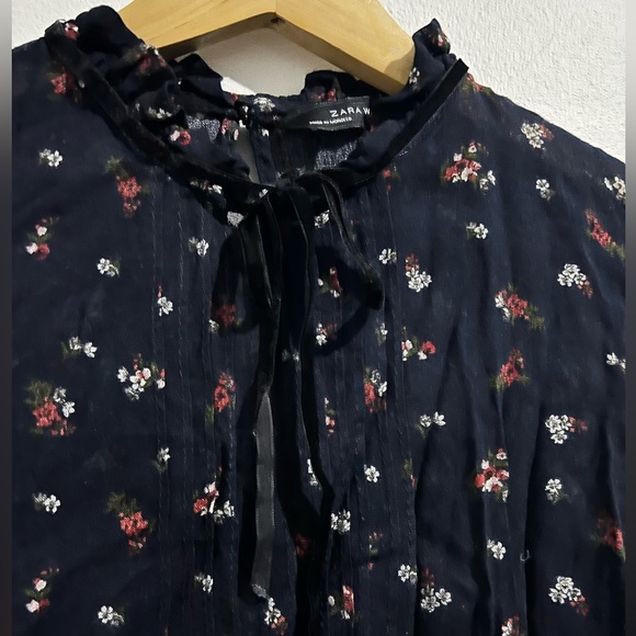 Zara Floral high Collar top Size XS - Picture 5 of 5